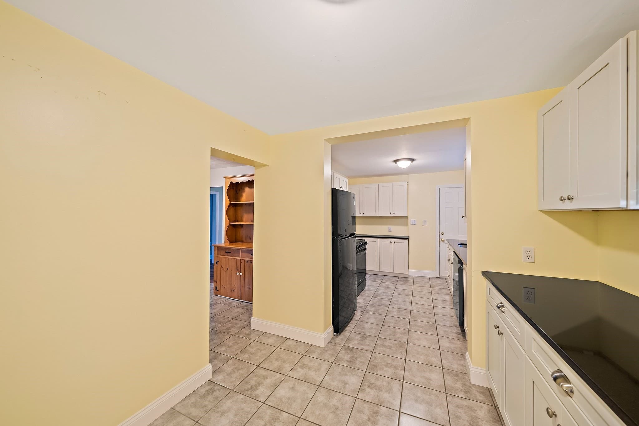 3 Family - 3 Units Up/Down at 3 Revere Ct, Canton MA 02021, Canton, photo 21 of 39