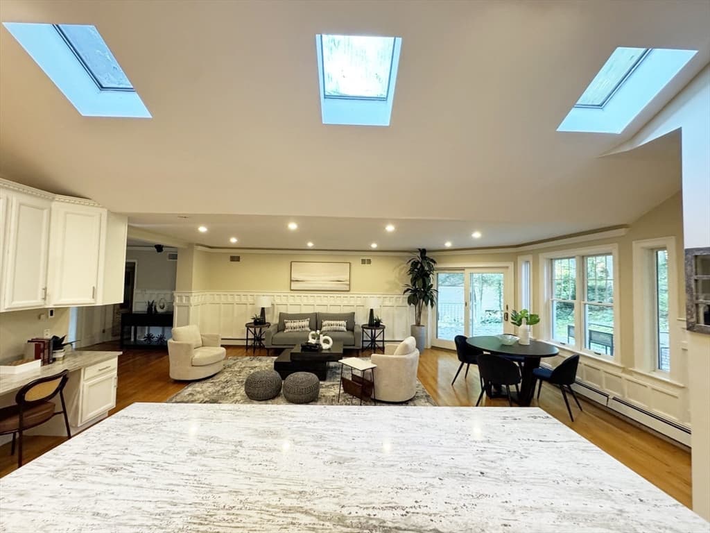 27 Gammons Rd, Newton MA 02468 photo 3