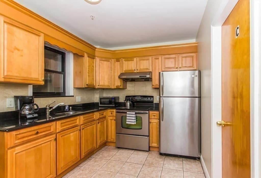 106 Tyler St, Boston MA 02111 photo 8
