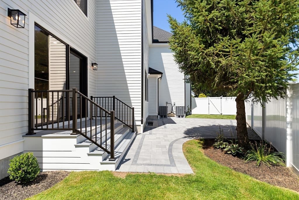 21 Winslow Rd, Needham MA 02492 photo 23