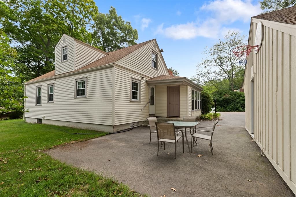 105 Patterson St, Attleboro MA 02703 photo 23