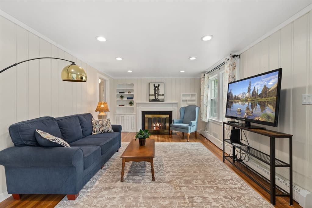 105 Patterson St, Attleboro MA 02703 photo 6