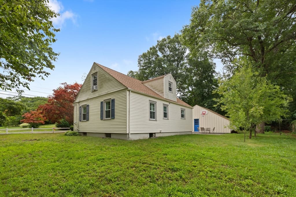 105 Patterson St, Attleboro MA 02703 photo 26