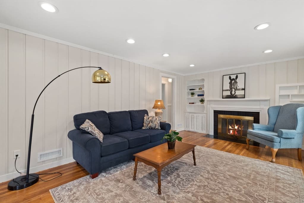 105 Patterson St, Attleboro MA 02703 photo 5