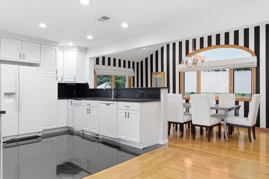 30 Mammola Way, Medford MA 02155 photo 16