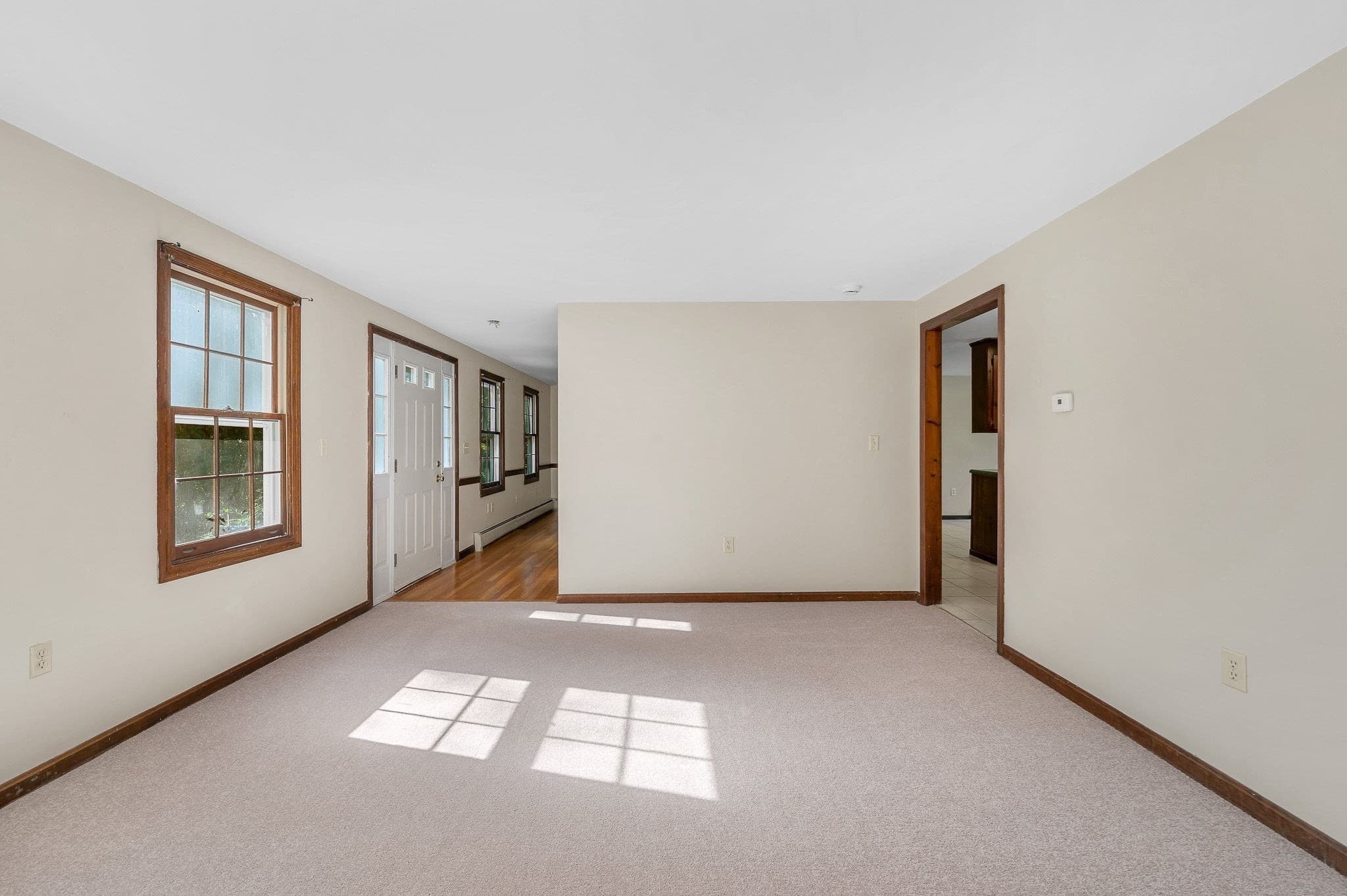 Single Family Residence at 19 Appaloosa Drive, Methuen MA 01844, Methuen, photo 9 of 36