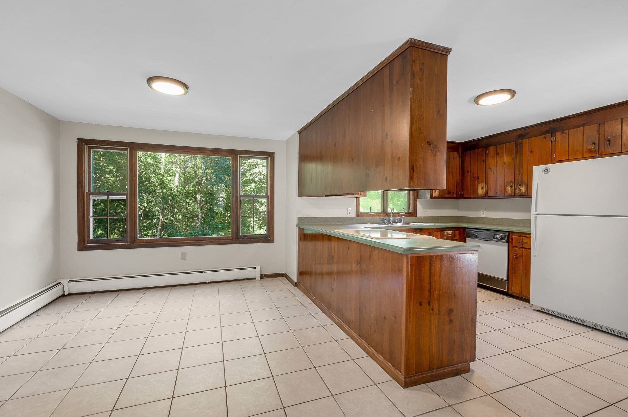 Single Family Residence at 19 Appaloosa Drive, Methuen MA 01844, Methuen, photo 10 of 36