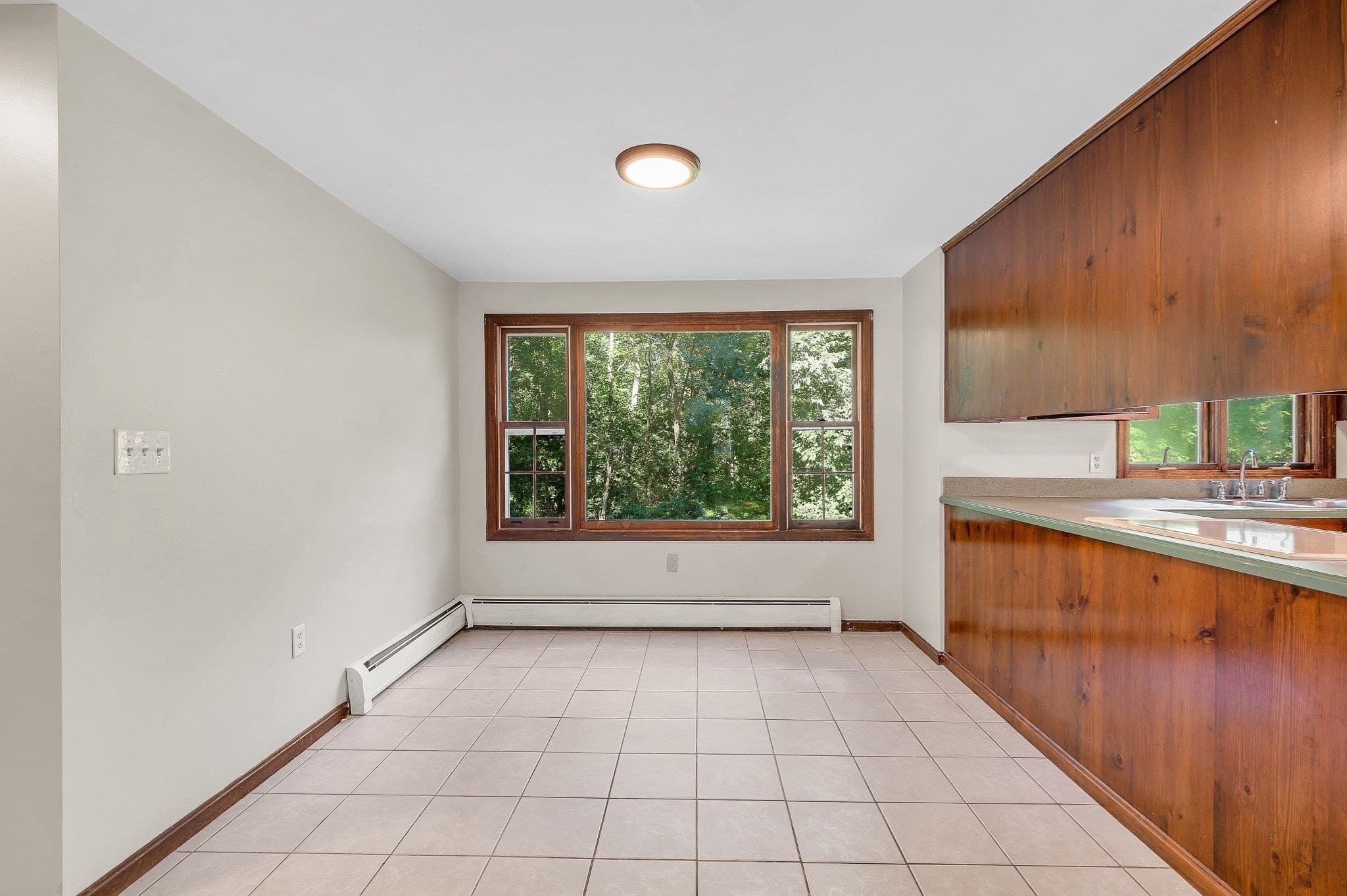 Single Family Residence at 19 Appaloosa Drive, Methuen MA 01844, Methuen, photo 11 of 36