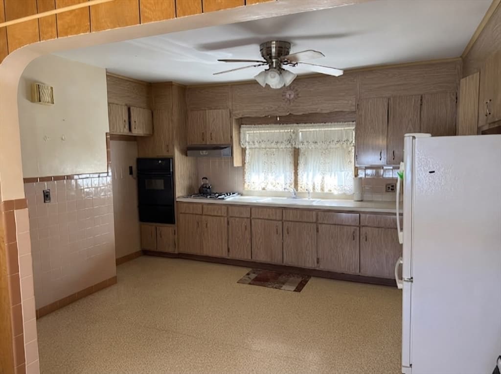16 Carter St, Everett MA 02149 photo 7