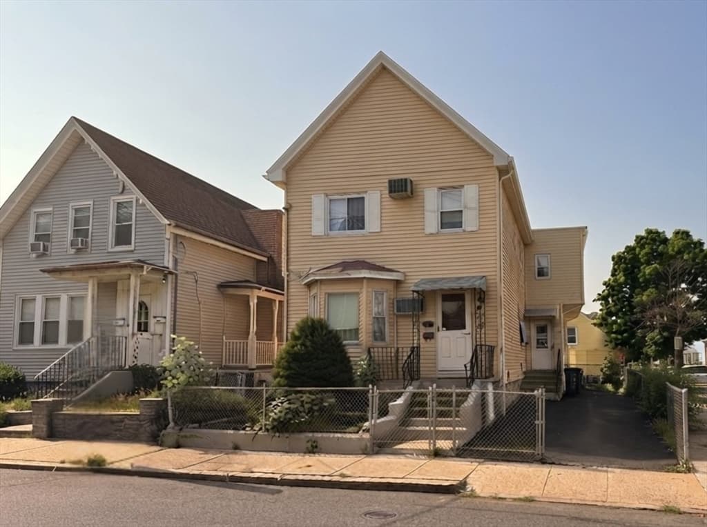 16 Carter St, Everett MA 02149