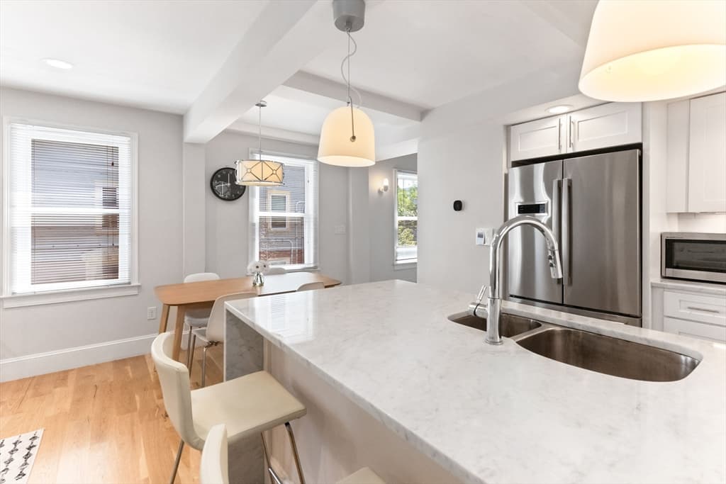327-329 Hurley St # 2, Cambridge MA 02141 photo 13