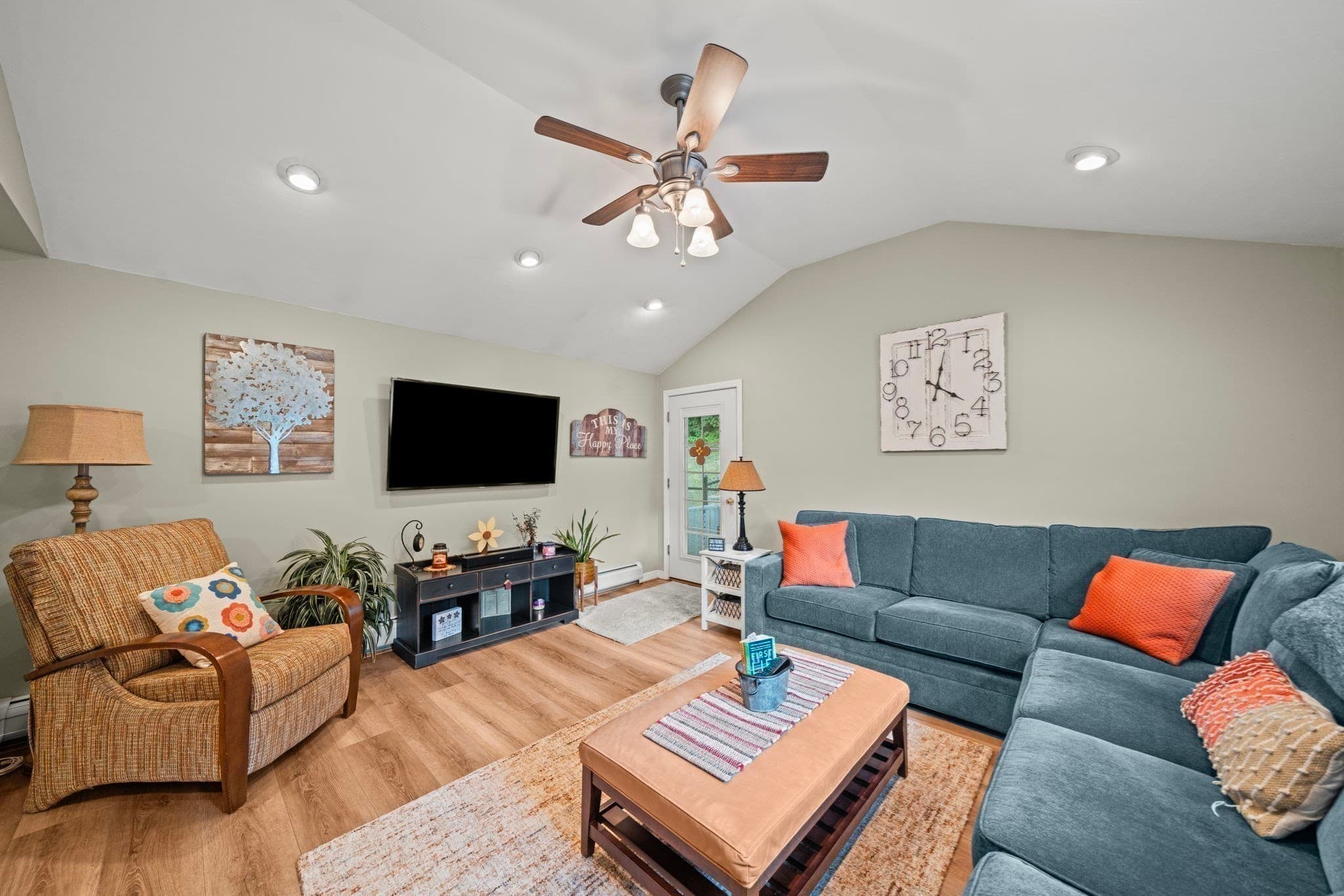 Single Family Residence at 21 Corinth, Worcester MA 01606, photo 15 of 37