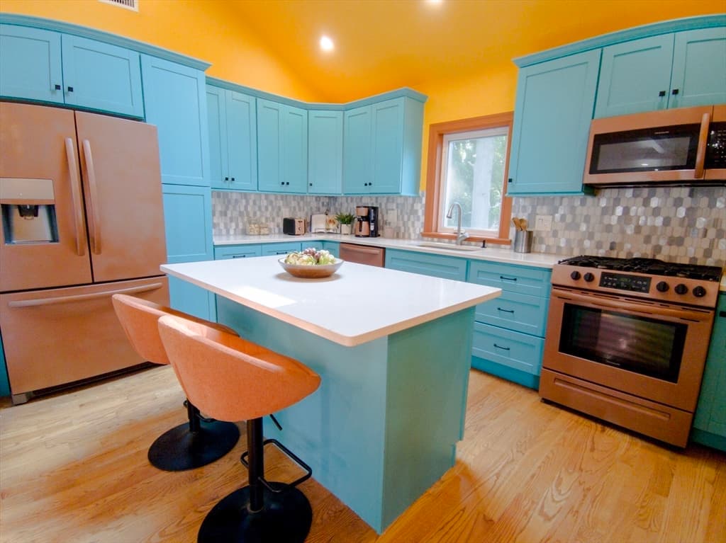 360 Harvard St, Boston MA 02124 photo 5