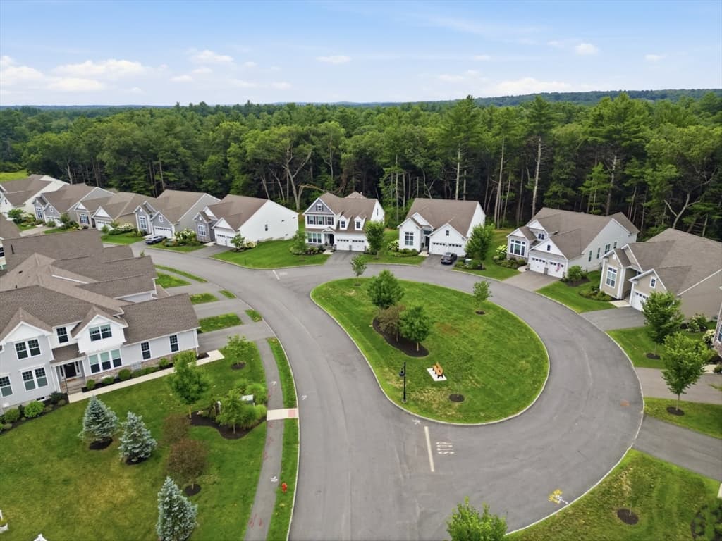 112 Glen Ellen Blvd # 112, Millis MA 02054 photo 3