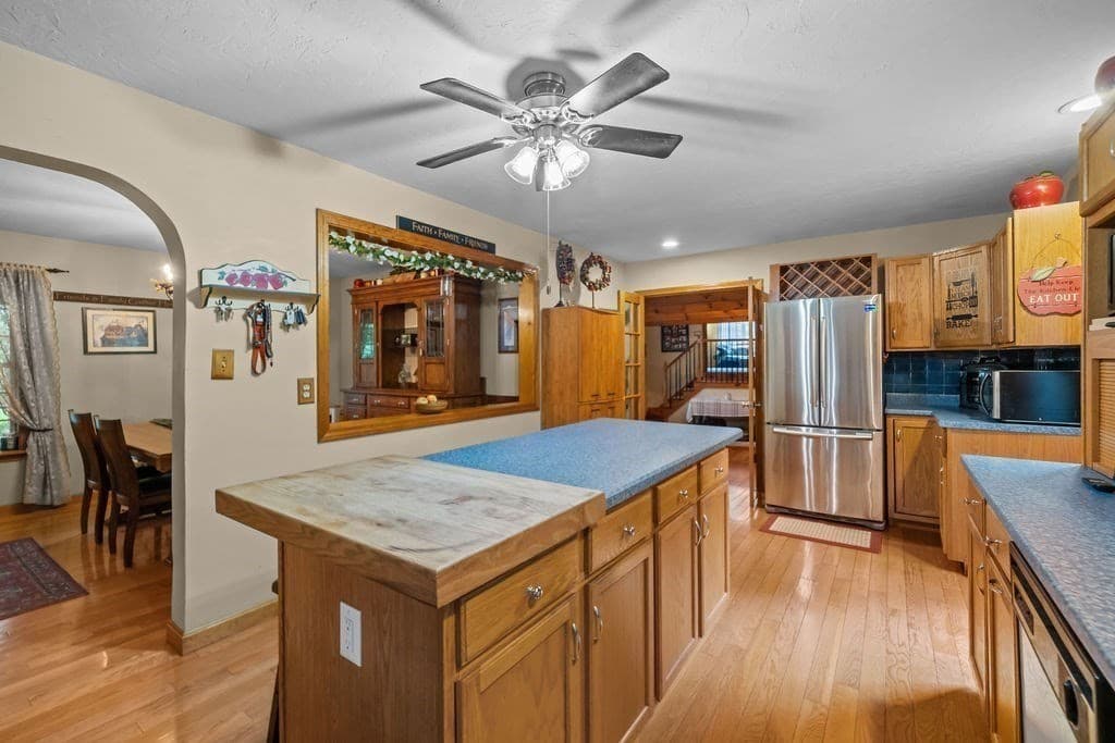 Single Family Residence at 133 Killiney Woods, Millville MA 01529, Millville, photo 20 of 40