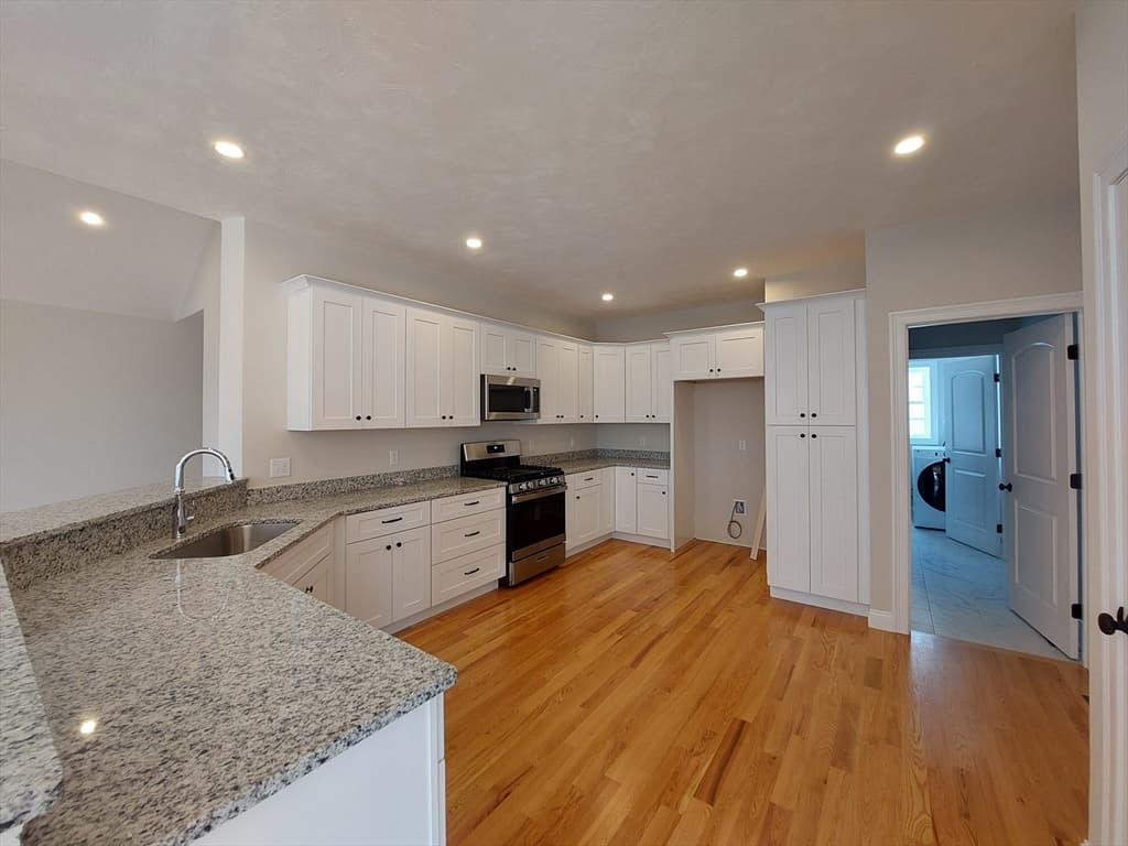 23A Crownshield # 23A, Uxbridge MA 01569 photo 2