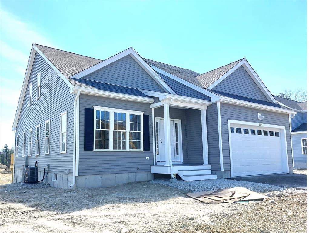 23A Crownshield # 23A, Uxbridge MA 01569
