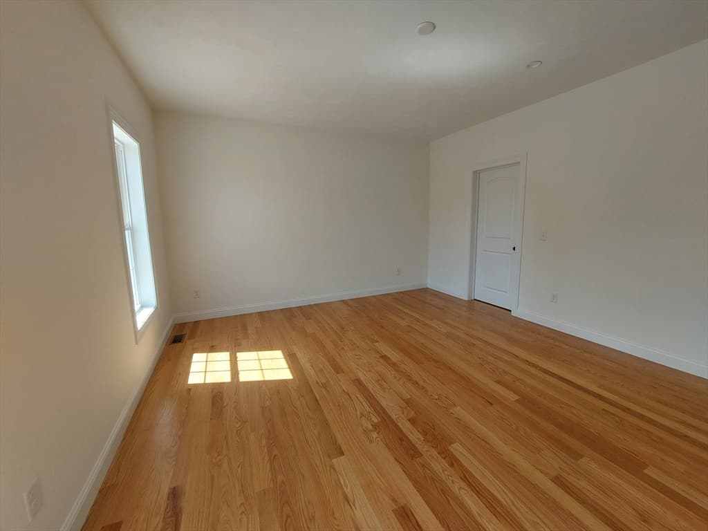 23A Crownshield # 23A, Uxbridge MA 01569 photo 5