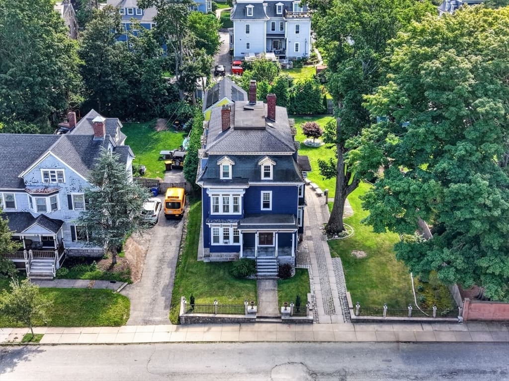 153 Belmont St, Fall River MA 02720 photo 34