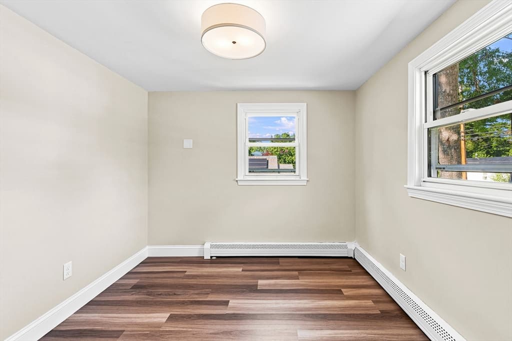 97 Plymouth Ave, Wareham MA 02538 photo 11
