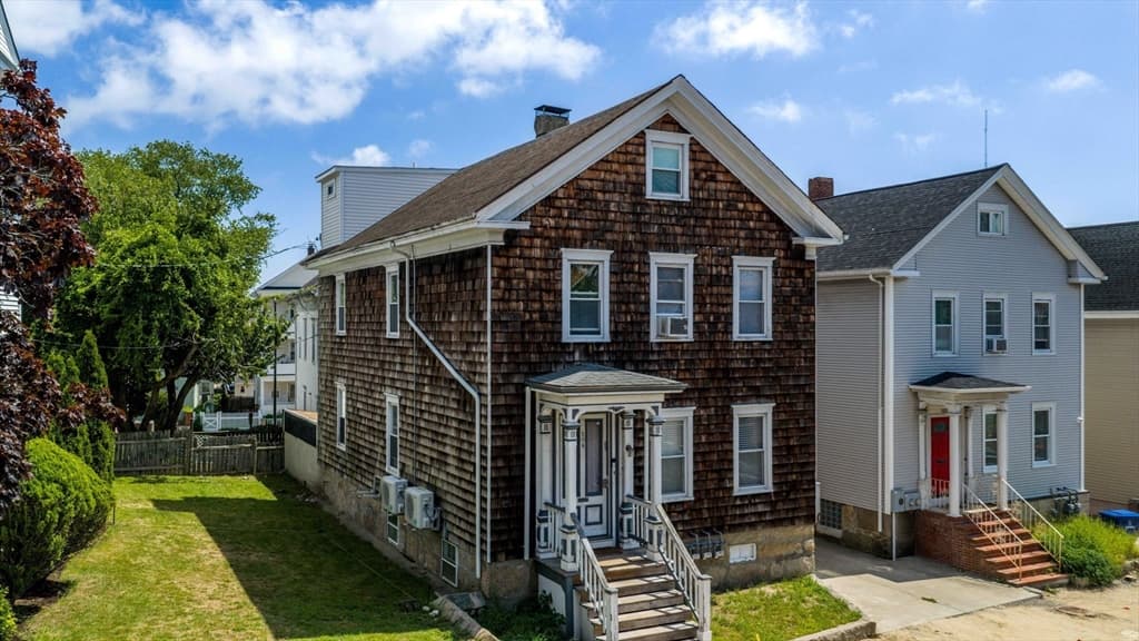 304 County St, New Bedford MA 02740 photo 2