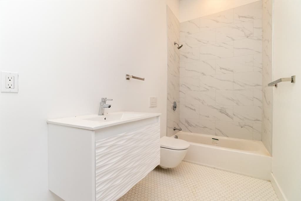 150 Williams # 14, Chelsea MA 02150 photo 5