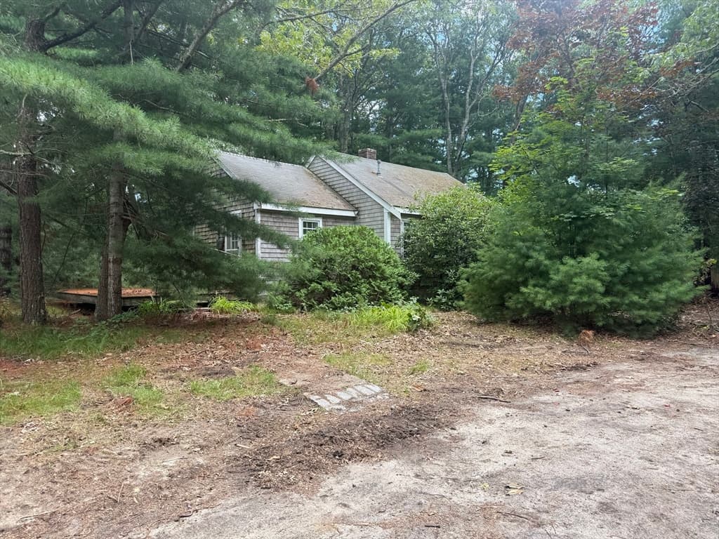 1081-B Main St, Barnstable MA 02635