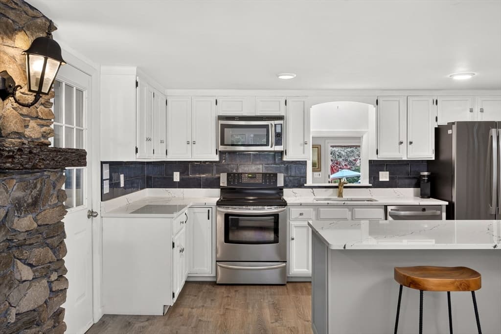 14 Veeder Dr, Falmouth MA 02536 photo 14