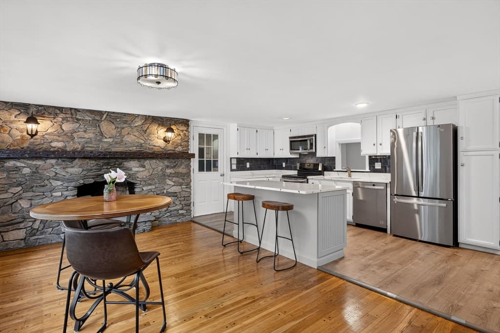 14 Veeder Dr, Falmouth MA 02536 photo 4
