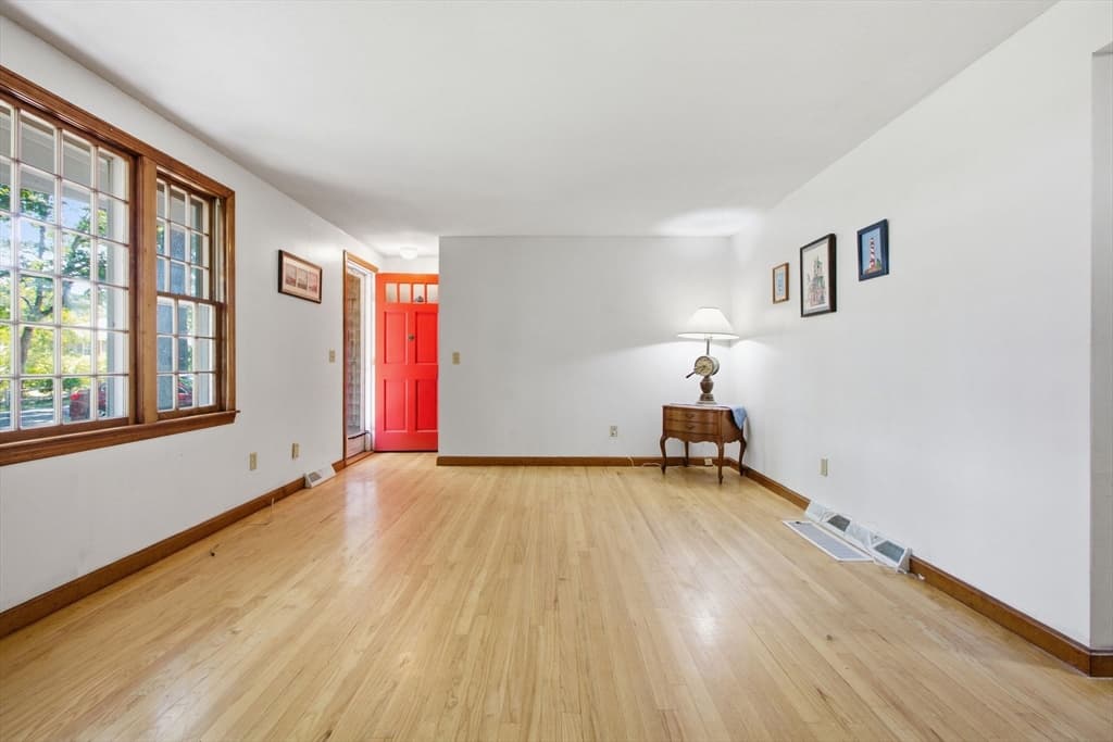 38 Mcnamara Rd, Yarmouth MA 02673 photo 3