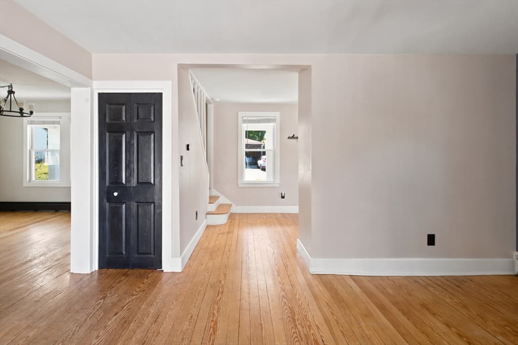 204 Lowell Street, New Bedford MA 02745 photo 9