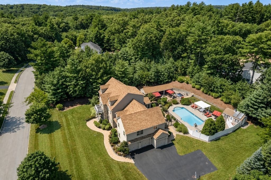 50 Opal Circle, Franklin MA 02038 photo 2