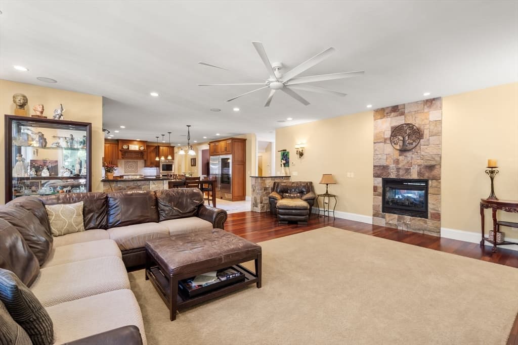 50 Opal Circle, Franklin MA 02038 photo 7