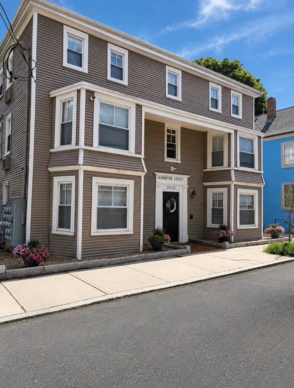 11 Charter St, Newburyport MA 01950 photo 14