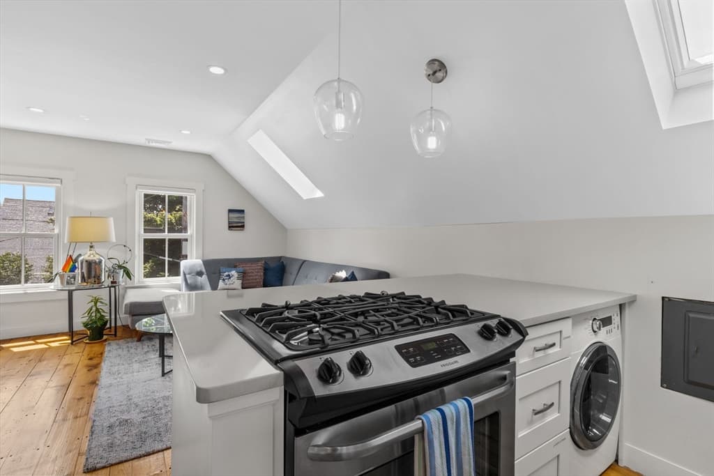 15 Winthrop St # C, Provincetown MA 02657 photo 6