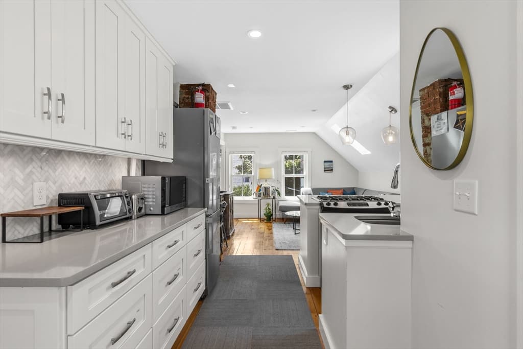 15 Winthrop St # C, Provincetown MA 02657 photo 3