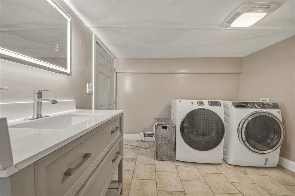 280 Ettrick St, Brockton MA 02301 photo 30