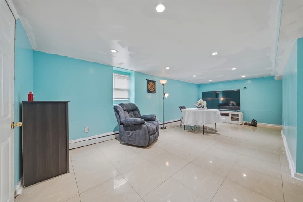 280 Ettrick St, Brockton MA 02301 photo 31