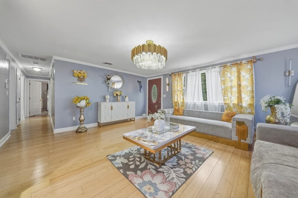 280 Ettrick St, Brockton MA 02301 photo 8