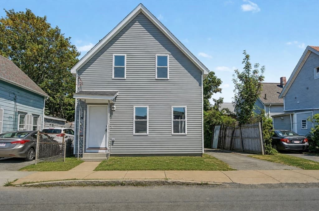 85 Middle St, Fairhaven MA 02719