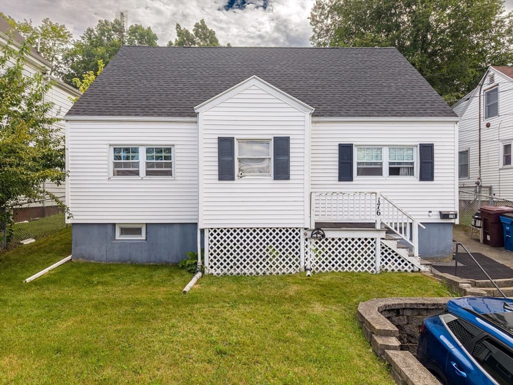 176 Reservoir Ave, Revere MA 02151