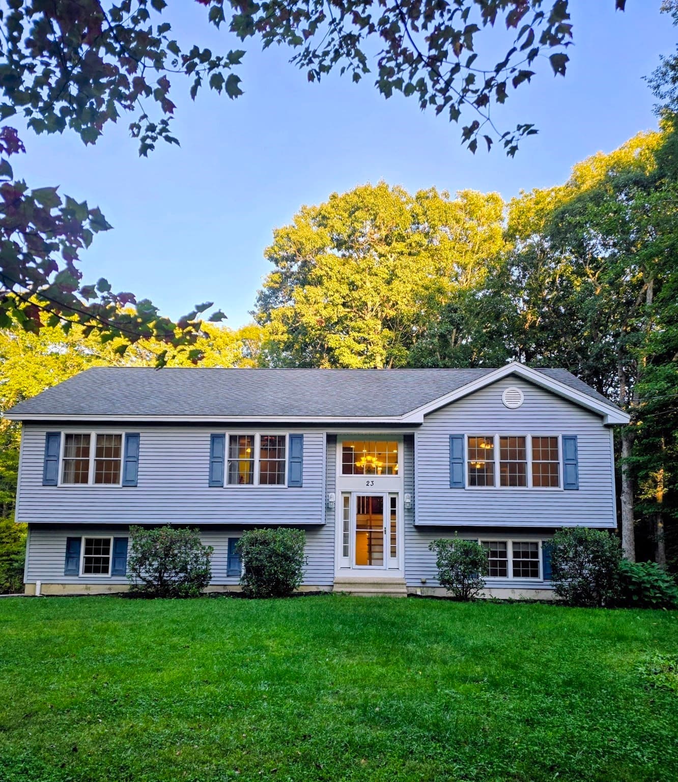 Single Family Residence at 23 Sherwood Dr, Spencer MA 01562