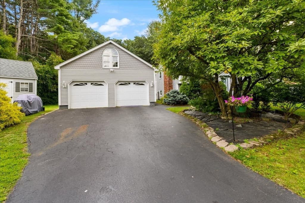 40 Bradford, Tewksbury MA 01876 photo 42