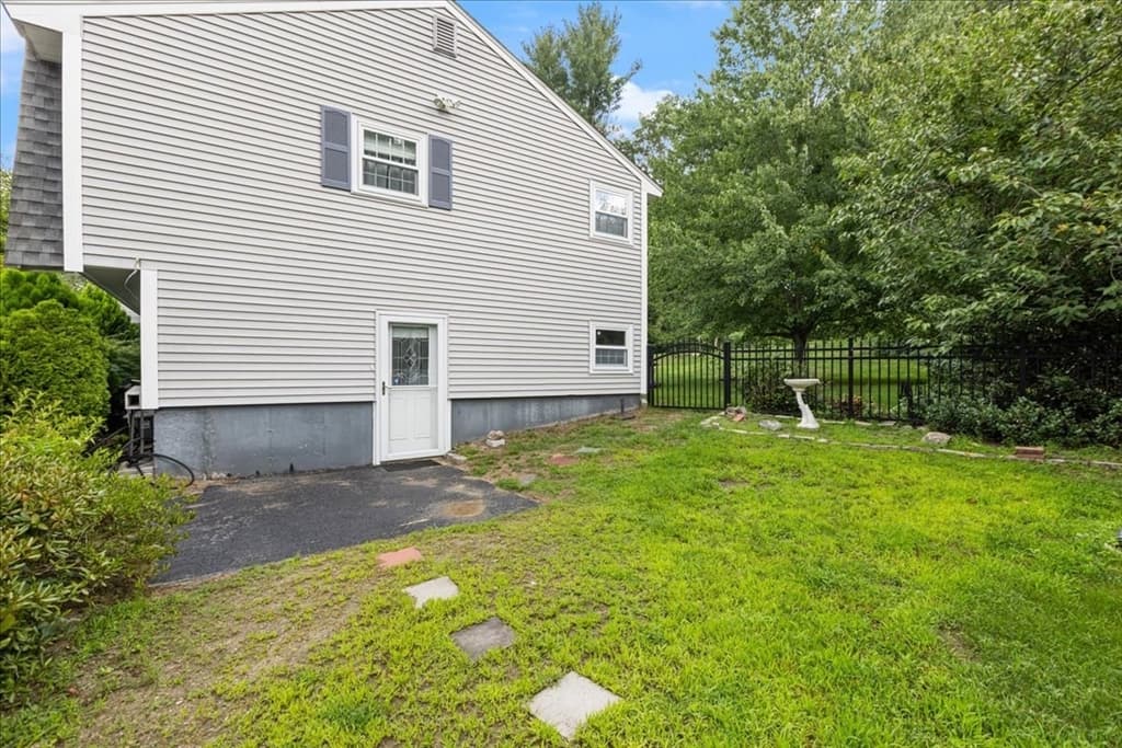 40 Bradford, Tewksbury MA 01876 photo 38