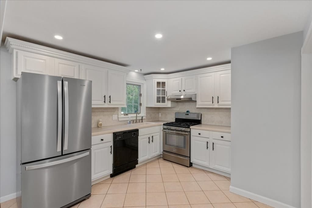 40 Bradford, Tewksbury MA 01876 photo 15