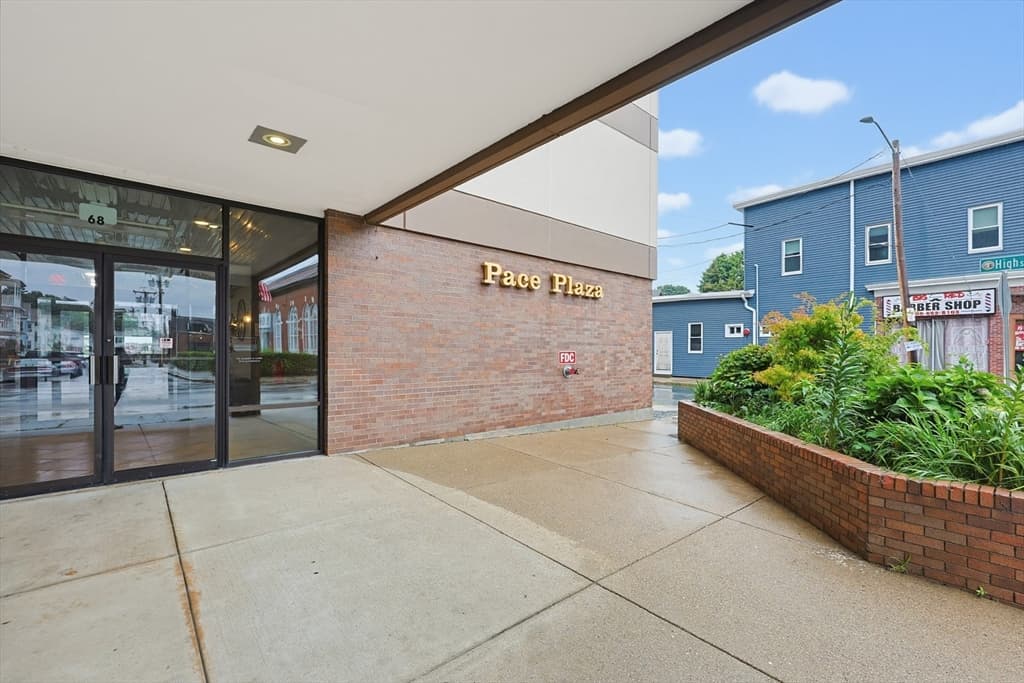 68 N Washington St # 314, North Attleboro MA 02760