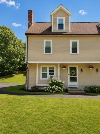 Condex at 1096 Long Pond Rd # B, Plymouth MA 02360, photo 3 of 23