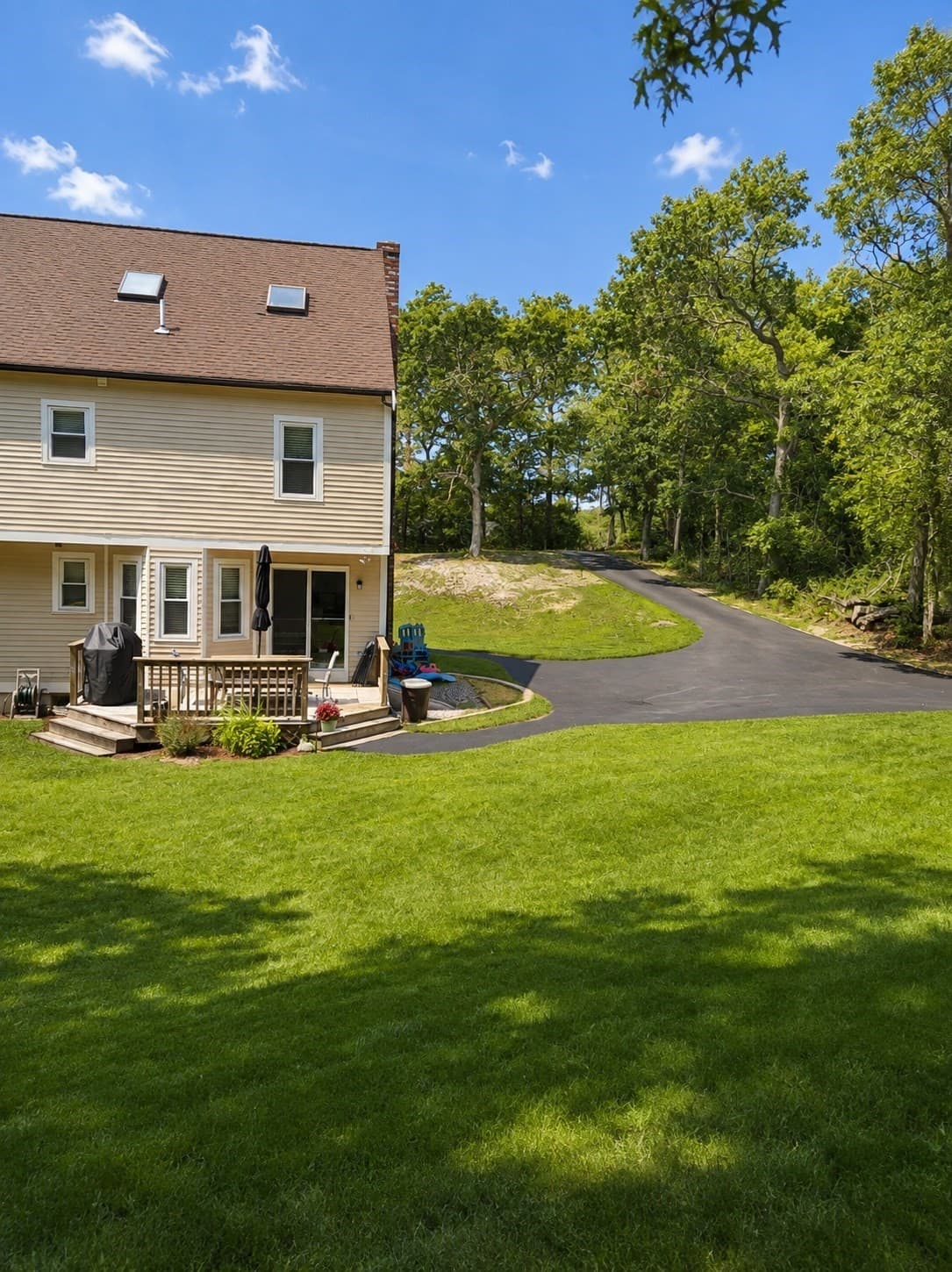 Condex at 1096 Long Pond Rd # B, Plymouth MA 02360, photo 5 of 23