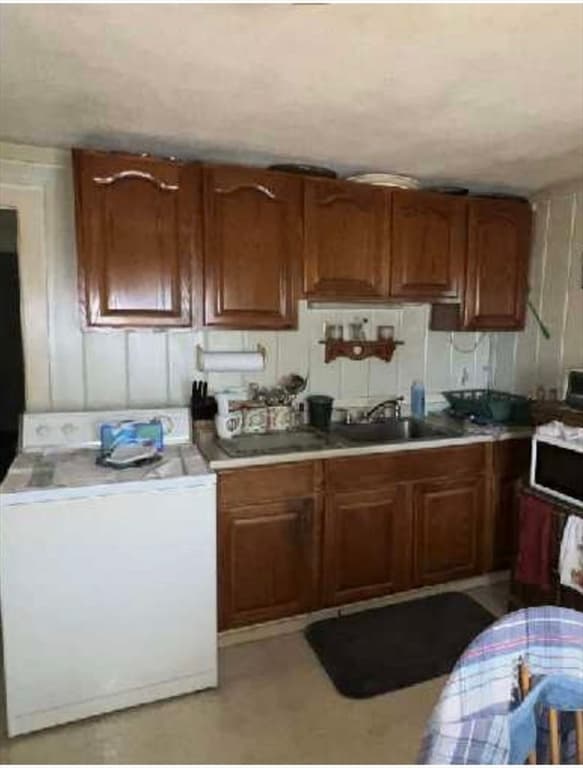 103 Sheridan St, Chicopee MA 01020 photo 6