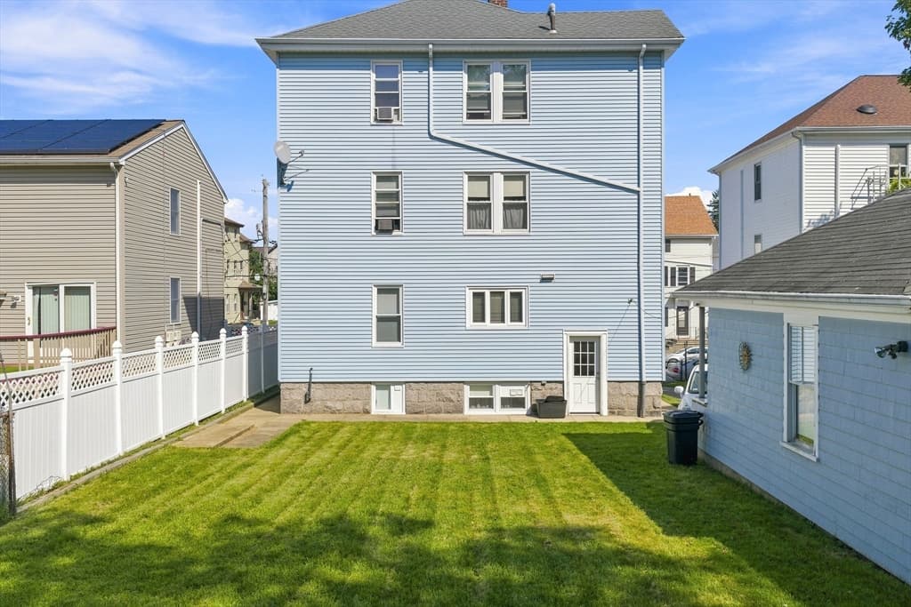 173 Kilburn St, Fall River MA 02724 photo 3